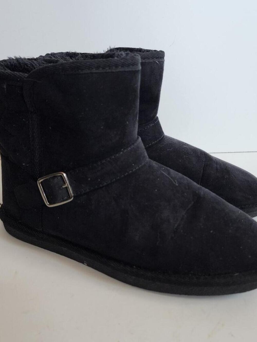 Arizona Black Size 8 Faux Fur Booties Shoes